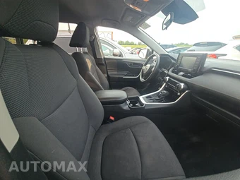 2020 Toyota RAV4 LE - miniatura 8
