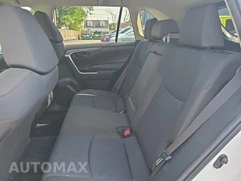 2020 Toyota RAV4 LE - miniatura 16