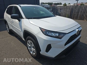 2020 Toyota RAV4 LE - miniatura 3
