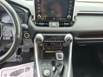 2020 Toyota RAV4 Limited - miniatura 11
