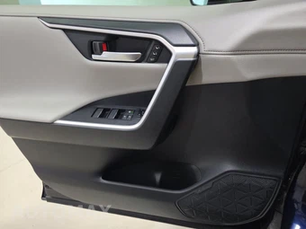 2020 Toyota RAV4 Limited - miniatura 9