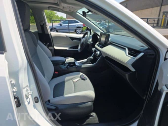 2020 Toyota RAV4 XLE - miniatura 18