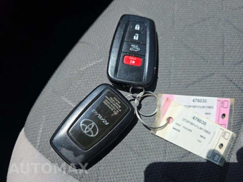 2020 Toyota RAV4 XLE - miniatura 8