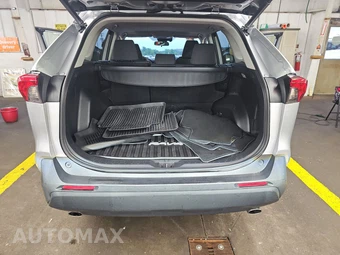 2020 Toyota RAV4 XLE - miniatura 16