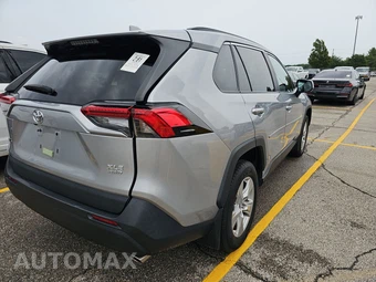 2020 Toyota RAV4 XLE - miniatura 4