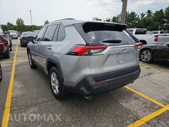 2020 Toyota RAV4 XLE - miniatura 6