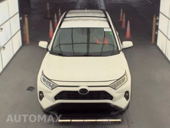 2020 Toyota RAV4 XLE – miniatura 2
