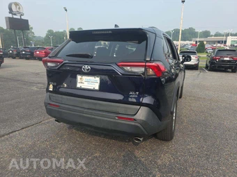 2020 Toyota RAV4 XLE - miniatura 3