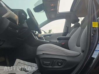2020 Toyota RAV4 XLE - miniatura 6