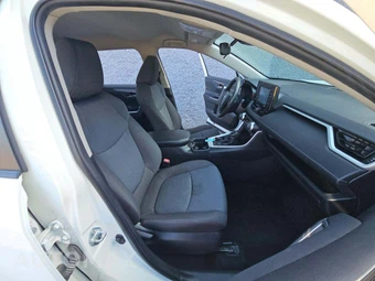 2020 Toyota RAV4 XLE - miniatura 18