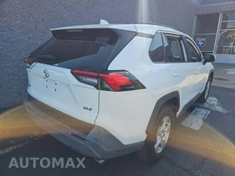 2020 Toyota RAV4 XLE - miniatura 3