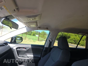 2020 Toyota RAV4 XLE – miniatura 17