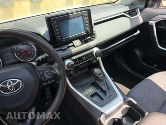 2020 Toyota RAV4 XLE – miniatura 10