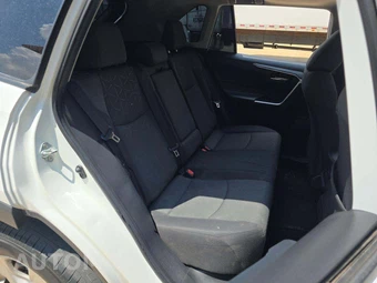 2020 Toyota RAV4 XLE – miniatura 16