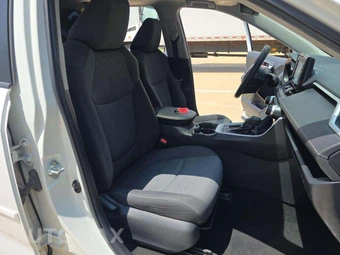 2020 Toyota RAV4 XLE – miniatura 18
