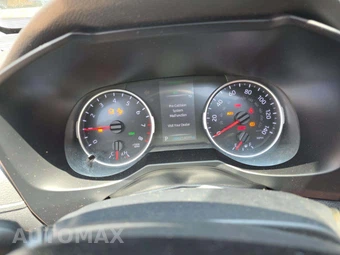 2020 Toyota RAV4 XLE – miniatura 9