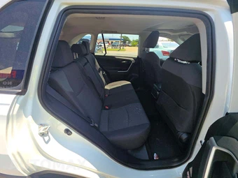 2020 Toyota RAV4 XLE - miniatura 16