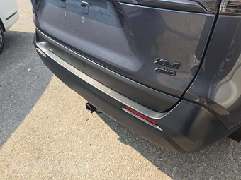 2020 Toyota RAV4 XLE Premium - miniatura 25