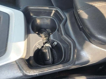 2020 Toyota RAV4 XLE Premium - miniatura 8