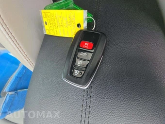 2020 Toyota RAV4 XLE Premium - miniatura 5