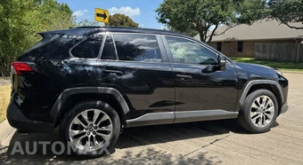 2020 Toyota RAV4 XLE Premium - miniatura 12