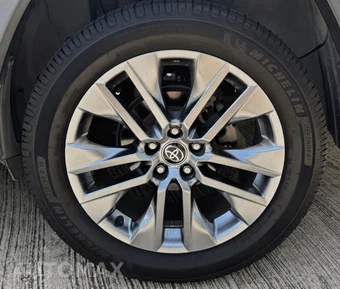 2020 Toyota RAV4 XLE Premium - miniatura 36
