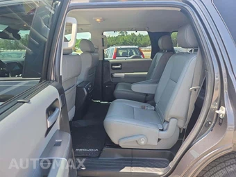2020 Toyota Sequoia Limited – miniatura 10