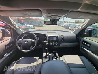 2020 Toyota Sequoia Limited – miniatura 7
