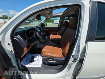 2020 Toyota Sequoia Platinum – miniatura 3