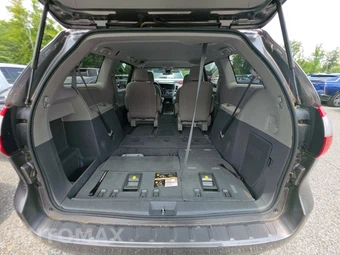 2020 Toyota Sienna L 7-Passenger 119.3" WB - miniatura 17