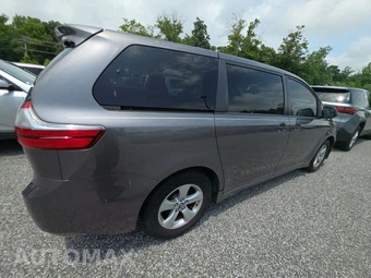 2020 Toyota Sienna L 7-Passenger 119.3" WB - miniatura 4