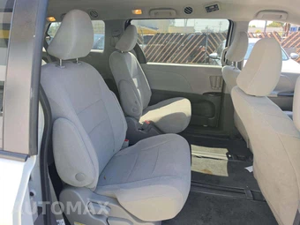 2020 Toyota Sienna L 7-Passenger 119.3" WB - miniatura 14