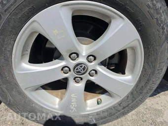 2020 Toyota Sienna L 7-Passenger 119.3" WB - miniatura 28