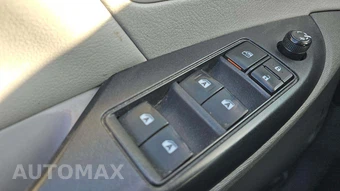 2020 Toyota Sienna L 7-Passenger 119.3" WB - miniatura 24