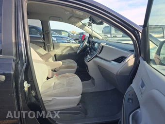 2020 Toyota Sienna L 7-Passenger 119.3" WB - miniatura 8