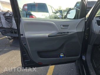 2020 Toyota Sienna L 7-Passenger 119.3" WB - miniatura 9