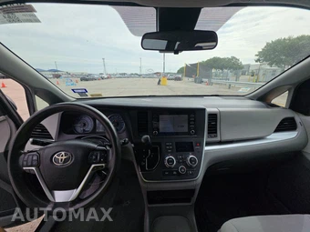 2020 Toyota Sienna L 7-Passenger 119.3" WB - miniatura 11