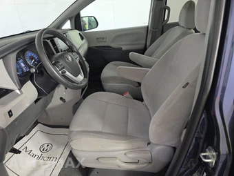 2020 Toyota Sienna L 7-Passenger 119.3" WB - miniatura 7
