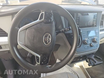 2020 Toyota Sienna L 7-Passenger 119.3" WB - miniatura 10