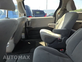 2020 Toyota Sienna L 7-Passenger 119.3" WB - miniatura 13