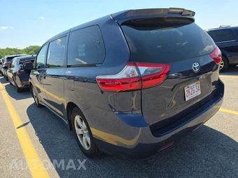 2020 Toyota Sienna L 7-Passenger 119.3" WB - miniatura 6