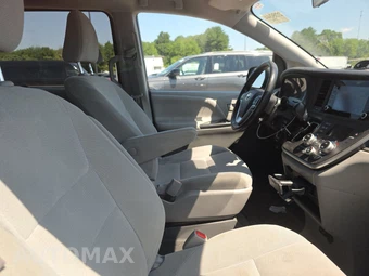 2020 Toyota Sienna L 7-Passenger 119.3" WB - miniatura 8