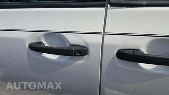 2020 Toyota Sienna L 7-Passenger 119.3" WB - miniatura 21