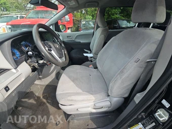 2020 Toyota Sienna L 7-Passenger 119.3" WB - miniatura 7