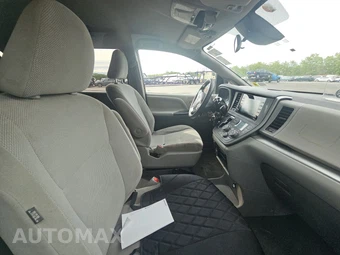2020 Toyota Sienna L 7-Passenger 119.3" WB - miniatura 8