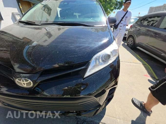 2020 Toyota Sienna L 7-Passenger 119.3" WB - miniatura 23