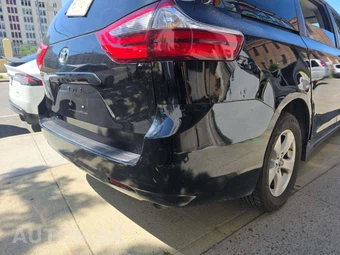 2020 Toyota Sienna L 7-Passenger 119.3" WB - miniatura 31