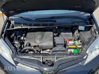 2020 Toyota Sienna L 7-Passenger 119.3" WB - miniatura 16