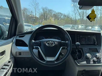 2020 Toyota Sienna L 7-Passenger 119.3" WB - miniatura 21