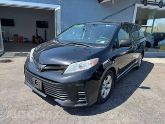 2020 Toyota Sienna L 7-Passenger 119.3" WB - miniatura 3